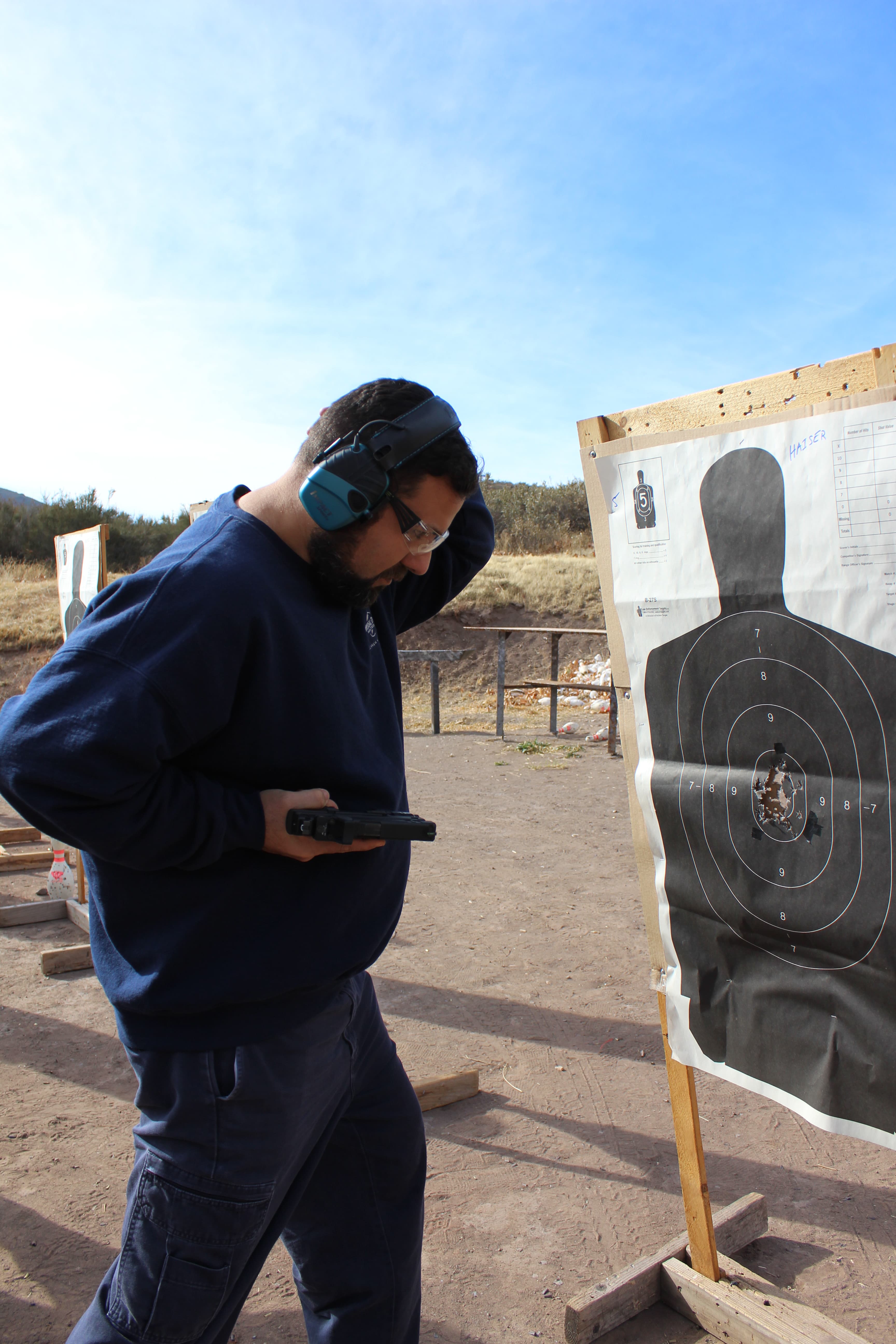 CTI Student practices a close-quarters defensive drill, using his CCW.